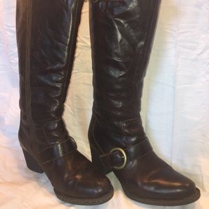 Women’s Born Leather Sheepskin Lined Boots